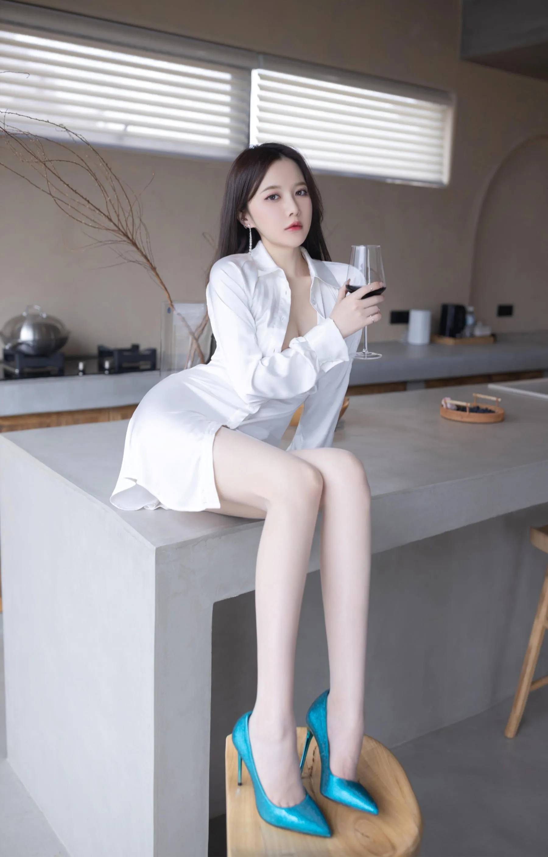 NO.0013 秀人名模鱼子酱Fish内部私购未上架《禁的十三天》写真 [76P]插图3